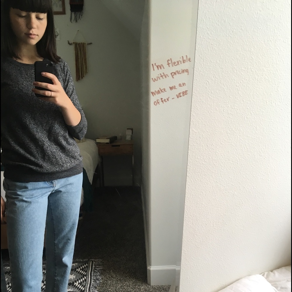 Gray cozy sweater❤️🧡💛💚💙💜